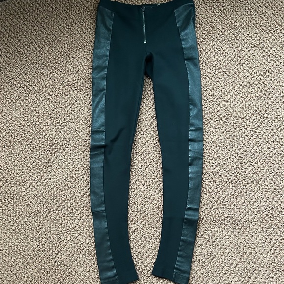 Alice +Olivia Leggings - Picture 1 of 8